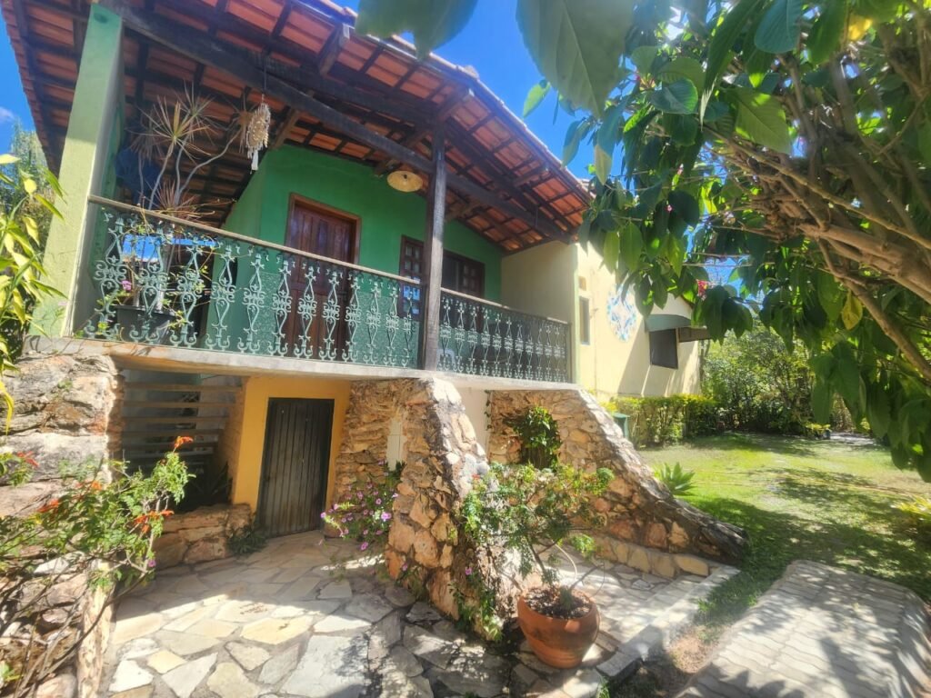Oportunidade Exclusiva! Pousada à Venda em Cavalcante – Lote 2.000 m2 – Chapada dos Veadeiros