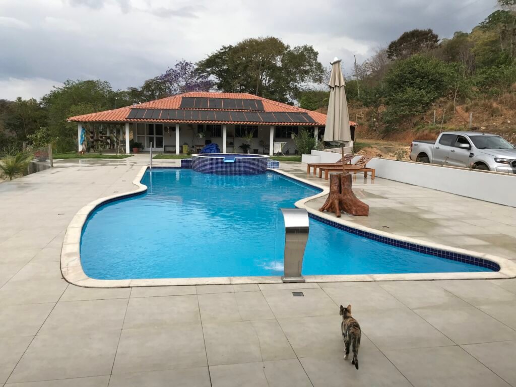 Fazenda  20 alqueires –  Cachoeira – Próximo a Cachoeira Poço Encantado – Casa Sede – Nascente – Piscina aquecida – Alto Paraíso de Goiás