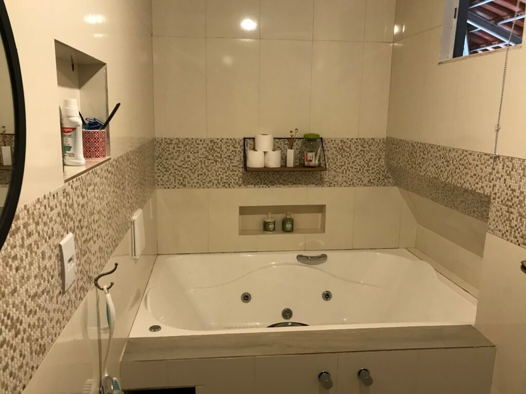 Fazenda  20 alqueires –  Cachoeira – Próximo a Cachoeira Poço Encantado – Casa Sede – Nascente – Piscina aquecida – Alto Paraíso de Goiás