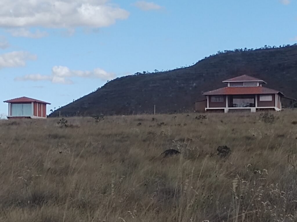 Chácara 8 ha – Porteira Fechada – Vale Verde – Sentido Pousada Inácia, Aldeia Multiétnica – Alto Paraíso de Goiás