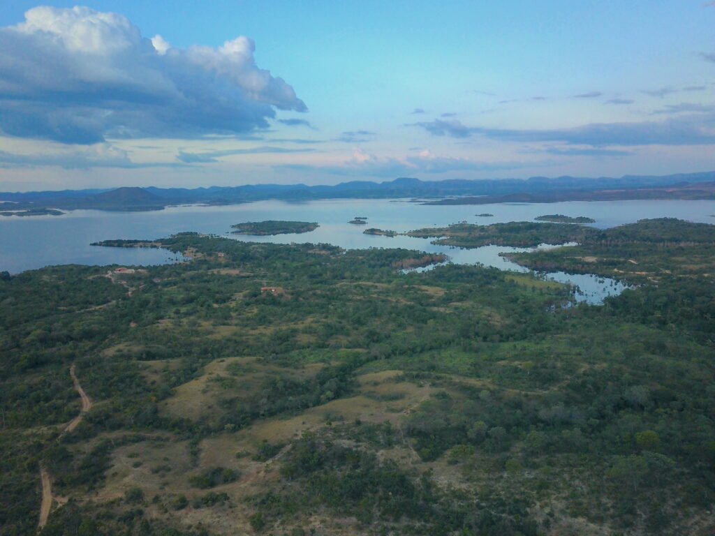 Linda Chácara 4,82ha – Lago Serra da Mesa – Niquelândia – Alto Paraíso de Goiás