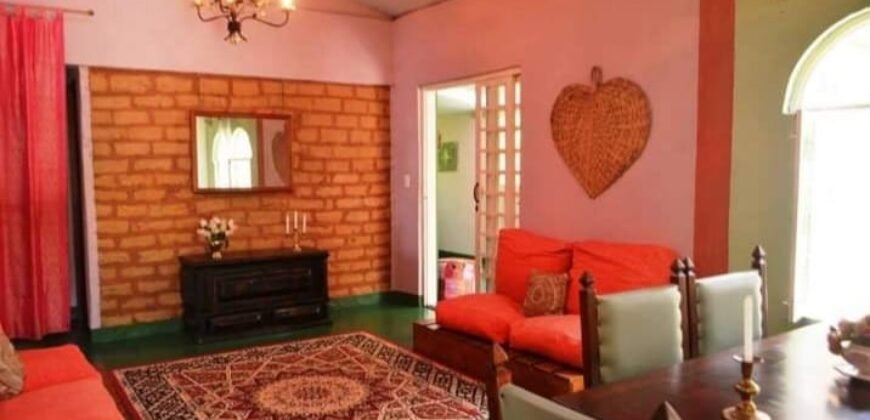 Casa – Rua da Palha – Centro – Alto Paráiso de Goiás