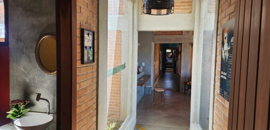 Maravilhosa Casa – pegada ecológica – 2,5km de Cavalcante/GO sentido Cachoeira Santa Barbara – Chapada dos Veadeiros