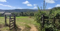 Vende-se Casa Adobe – Condomínio Oasis – Vale Azul – Alto Paraíso de Goiás Vende-se Casa Adobe – Condomínio Oasis – Vale Azul – Alto Paraíso de Goiás