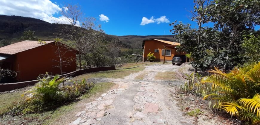 Casa – Rio – Loquinhas – Alto Paraíso de Goiás