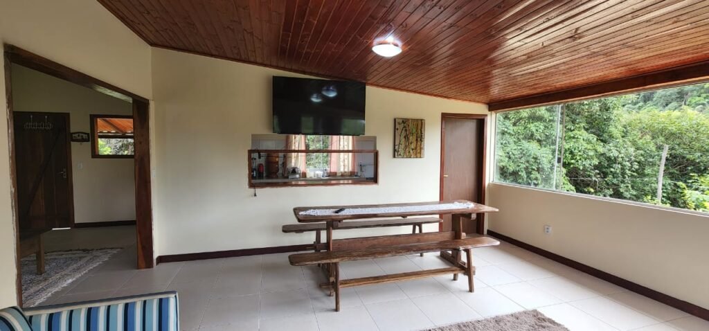 Casa – Rio – Lote 9.000 m2 – Alto Paraíso de Goiás
