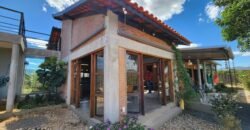 Maravilhosa Casa – pegada ecológica – 2,5km de Cavalcante/GO sentido Cachoeira Santa Barbara – Chapada dos Veadeiros Maravilhosa Casa – pegada ecológica – 2,5km de Cavalcante/GO sentido Cachoeira Santa Barbara – Chapada dos Veadeiros