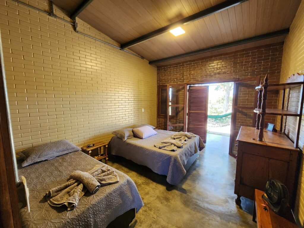 Maravilhosa Casa – pegada ecológica – 2,5km de Cavalcante/GO sentido Cachoeira Santa Barbara – Chapada dos Veadeiros