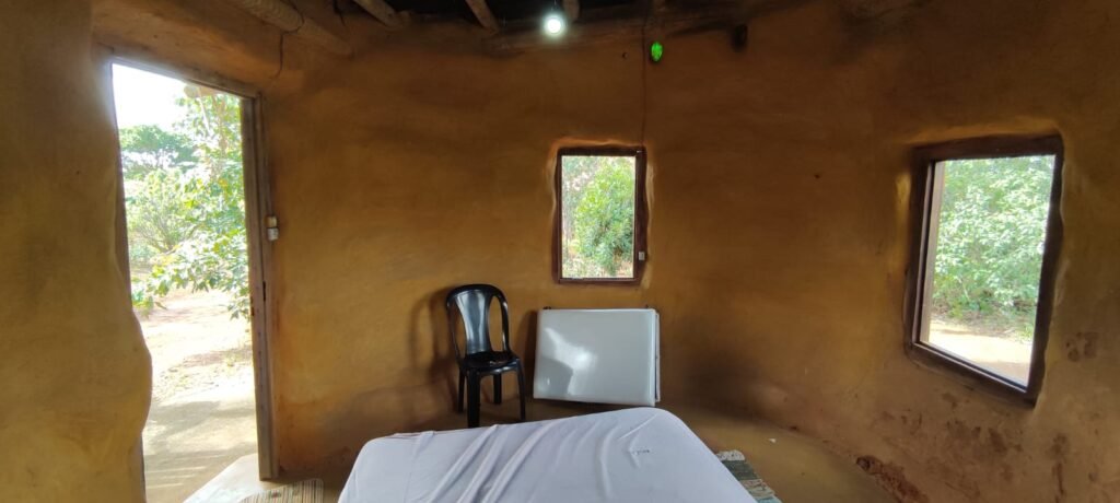 3 Casas Bioconstrução – Condomínio Rural IBC – Rio- 4km de Alto Paraíso de Goiás