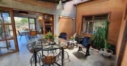 Maravilhosa Casa – pegada ecológica – 2,5km de Cavalcante/GO sentido Cachoeira Santa Barbara – Chapada dos Veadeiros Maravilhosa Casa – pegada ecológica – 2,5km de Cavalcante/GO sentido Cachoeira Santa Barbara – Chapada dos Veadeiros