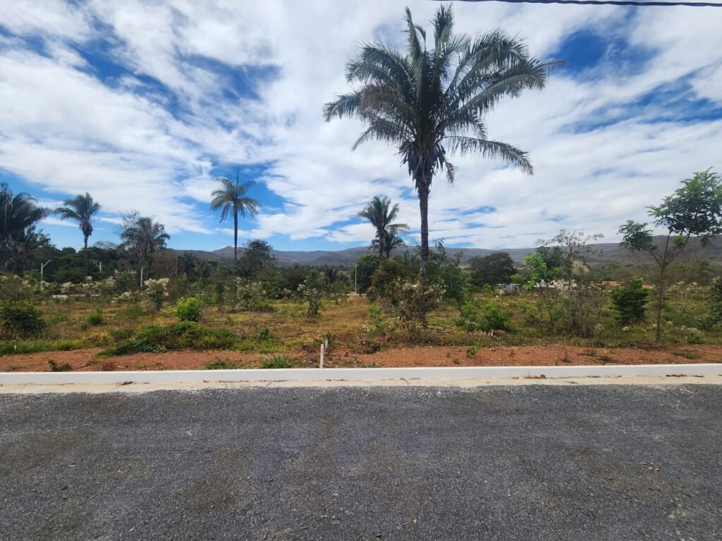 Lotes de 800 a 974m2 m2 –  Condomínio Indaía – Alto Paraíso de Goiás