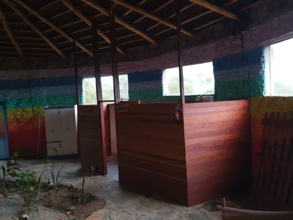 Chácara 4ha – Rio dos Couros – Lofth Ecológico Arco Iris- KM 12 – Alto Paraíso e São jorge