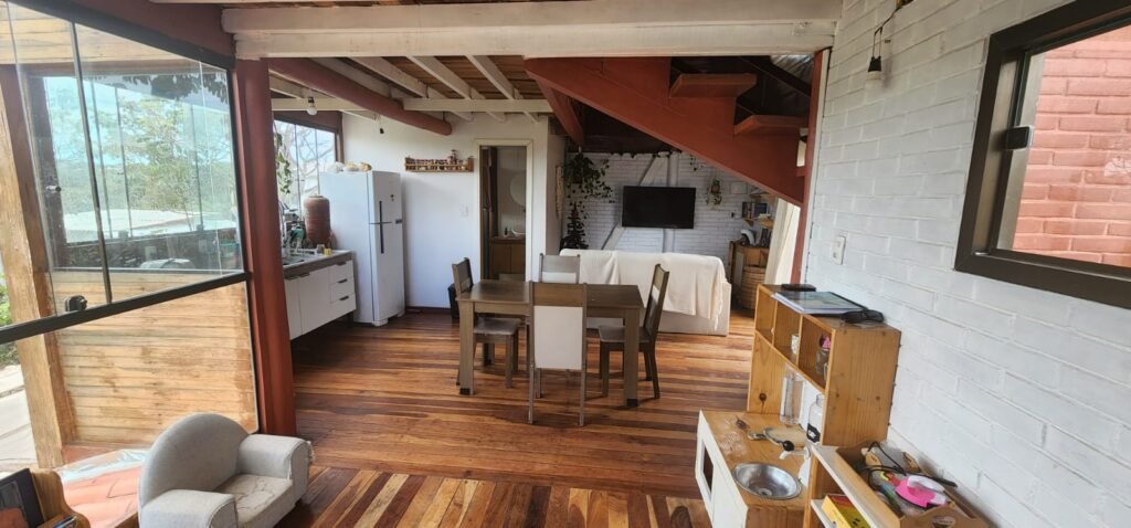 Vende-se Casa com Vista – Eldorado 1 – Alto Paraíso de Goiás