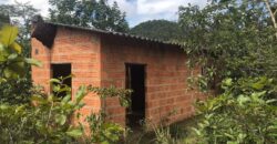 Chácara Suçuarana com RIO, Próximo a Cachoeira do Poço Encantado – Chapada dos Veadeiros