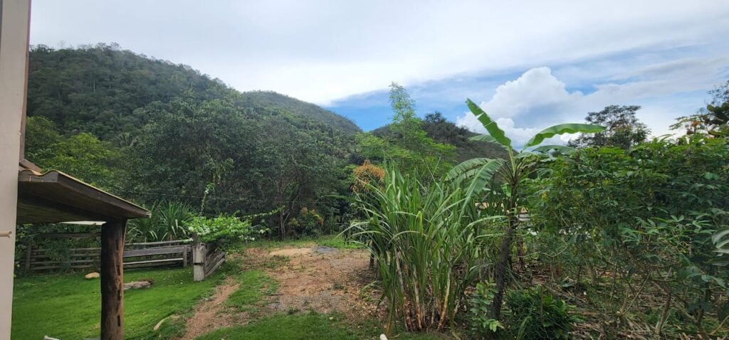 Casa – Rio – Lote 9.000 m2 – Alto Paraíso de Goiás