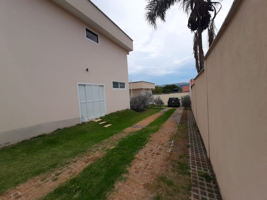 Lindo Sobrado + Casa – Centro – Alto Paraíso de Goiás