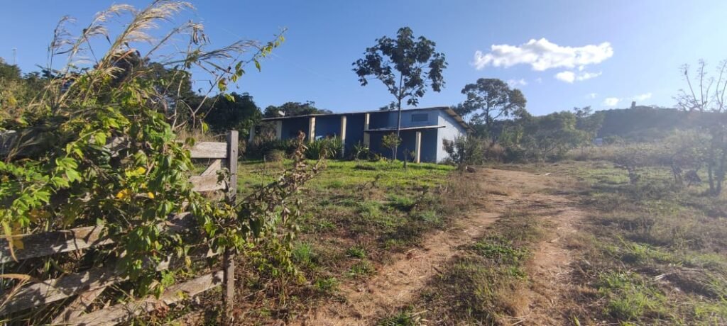 Vende-se Casa Adobe – Condomínio Oasis – Vale Azul – Alto Paraíso de Goiás