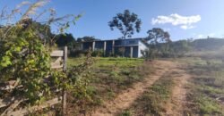 Vende-se Casa Adobe – Condomínio Oasis – Vale Azul – Alto Paraíso de Goiás Vende-se Casa Adobe – Condomínio Oasis – Vale Azul – Alto Paraíso de Goiás