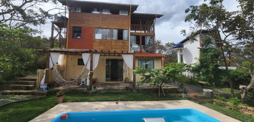 Vende-se Casa com Vista – Eldorado 1 – Alto Paraíso de Goiás
