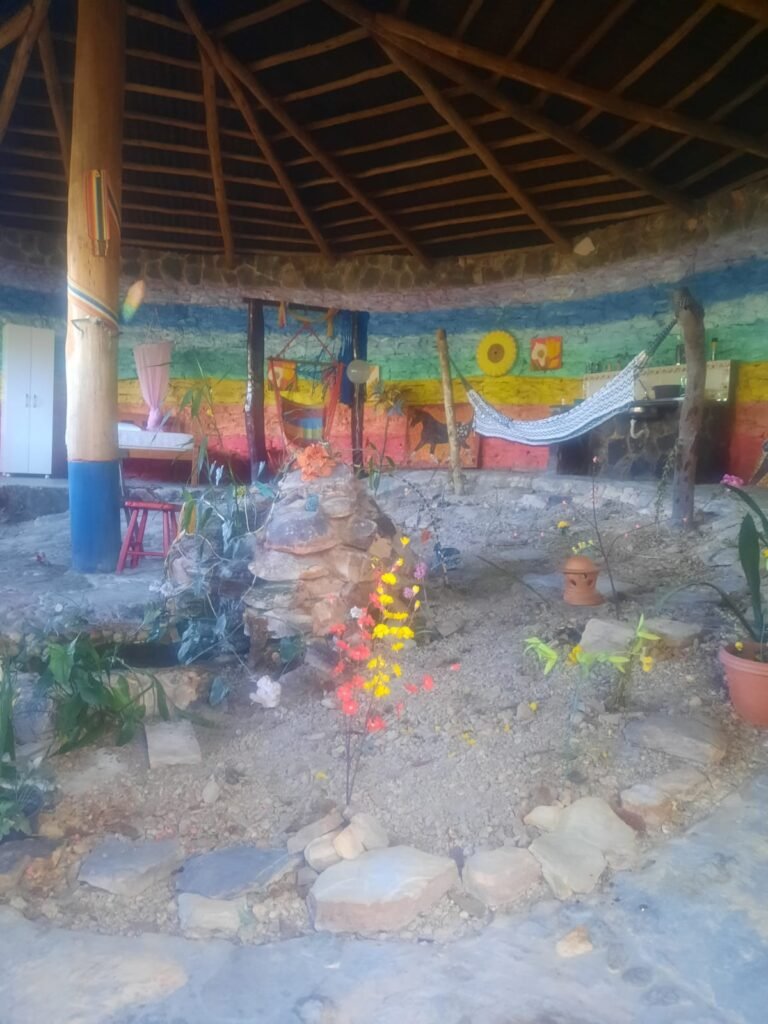 Chácara 4ha – Rio dos Couros – Lofth Ecológico Arco Iris- KM 12 – Alto Paraíso e São jorge