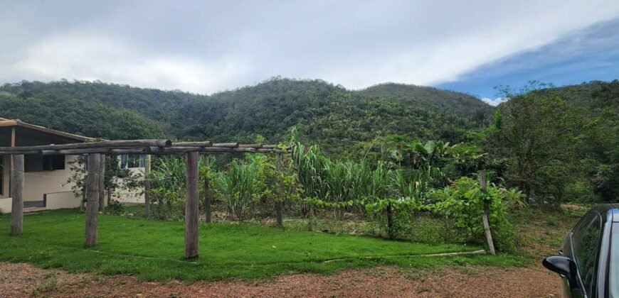 Casa – Rio – Lote 9.000 m2 – Alto Paraíso de Goiás