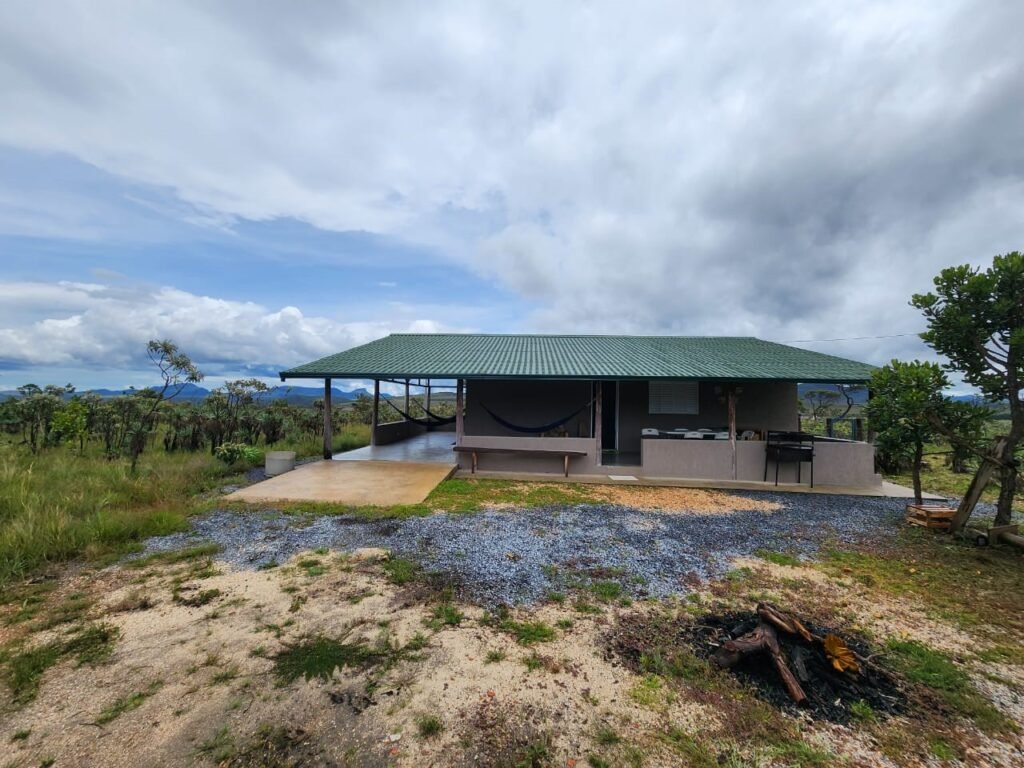 Chácara – Porteira Fechada – Rio – 5.7ha -Vale Verde – Alto Paraíso de Goiás