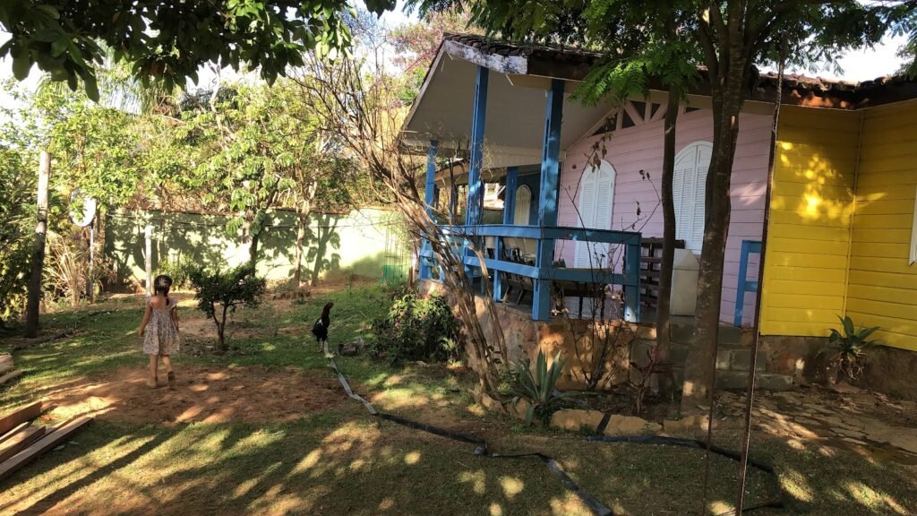 Vende-se Pousada – Lote 1.887,80 m2 – Centro – Alto Paraíso de Goiás
