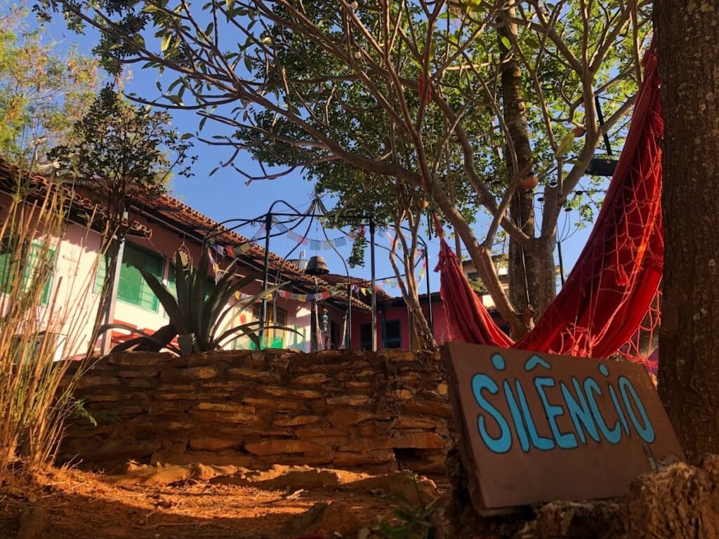 Vende-se Pousada – Lote 1.887,80 m2 – Centro – Alto Paraíso de Goiás