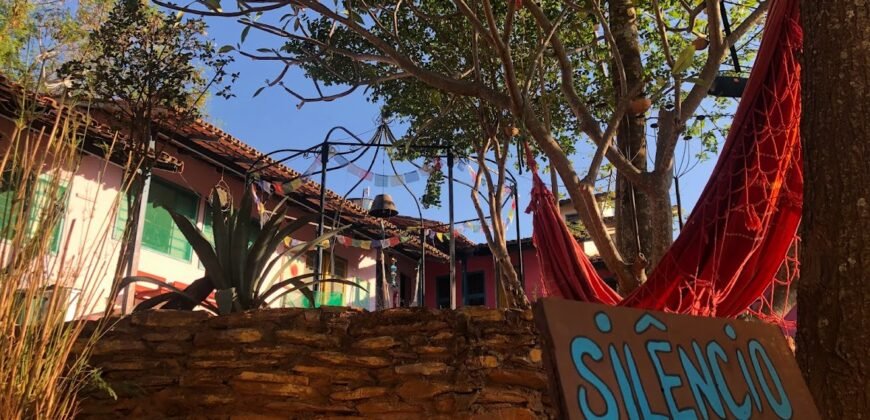 Vende-se Pousada – Lote 1.887,80 m2 – Centro – Alto Paraíso de Goiás