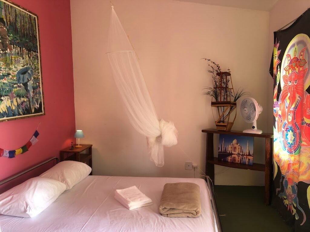 Vende-se Pousada – Lote 1.887,80 m2 – Centro – Alto Paraíso de Goiás