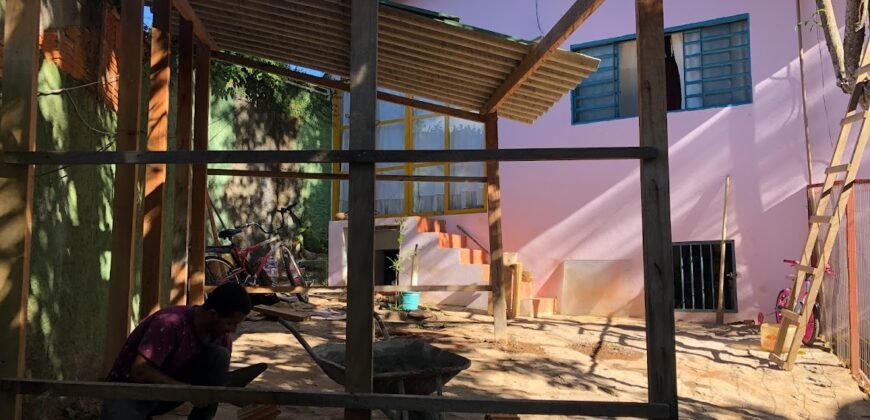 Vende-se Pousada – Lote 1.887,80 m2 – Centro – Alto Paraíso de Goiás