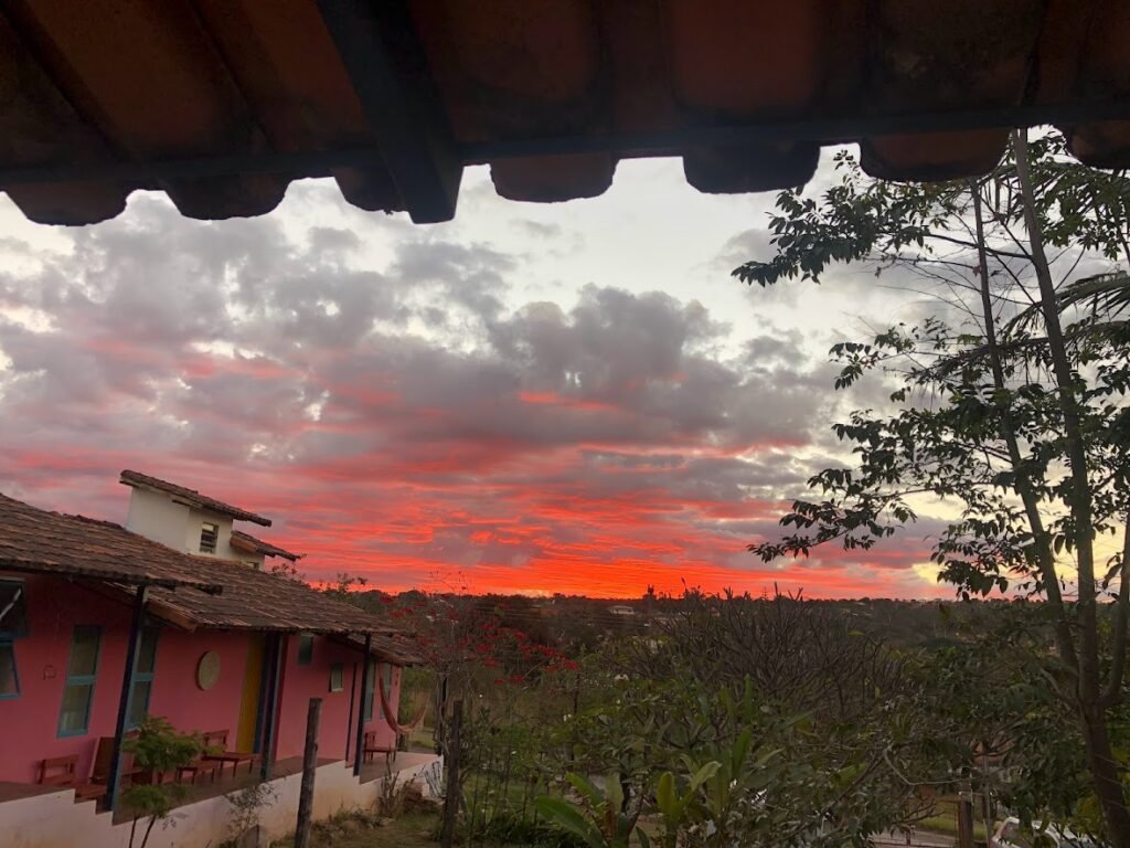 Vende-se Pousada – Lote 1.887,80 m2 – Centro – Alto Paraíso de Goiás