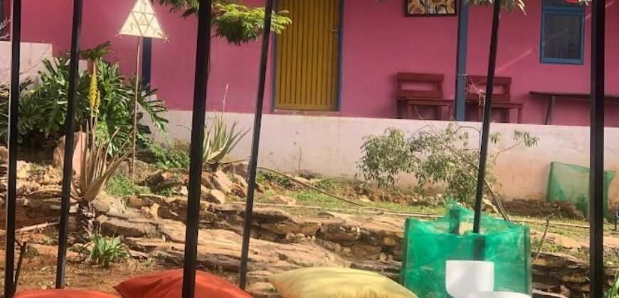 Vende-se Pousada – Lote 1.887,80 m2 – Centro – Alto Paraíso de Goiás