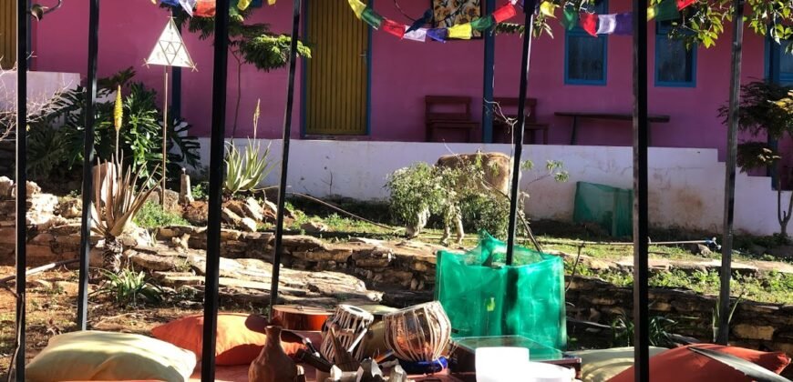 Vende-se Pousada – Lote 1.887,80 m2 – Centro – Alto Paraíso de Goiás