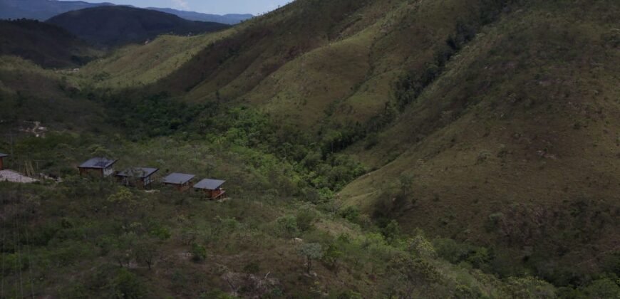 Lote 1.065m2 – 30m2 da Cachoeira da Usina – Urbano – Poço Artesiano – Alto Paraíso de Goiás