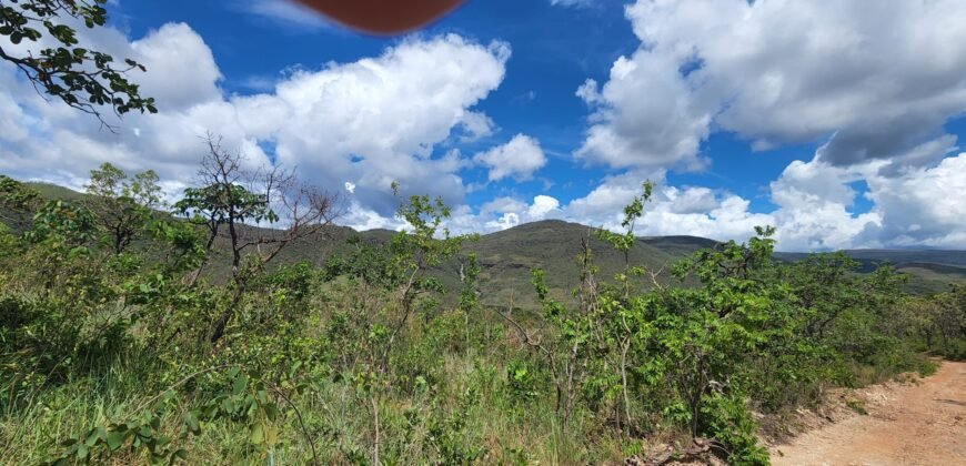 Fazenda 222ha com Cachoeira e Rio Vale do Macaco – Proximo a Cachoeira Macaquinhos – Alto Paraíso de Goiás