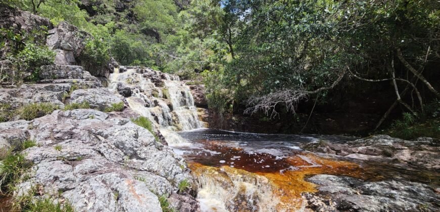 Fazenda 222ha com Cachoeira e Rio Vale do Macaco – Proximo a Cachoeira Macaquinhos – Alto Paraíso de Goiás
