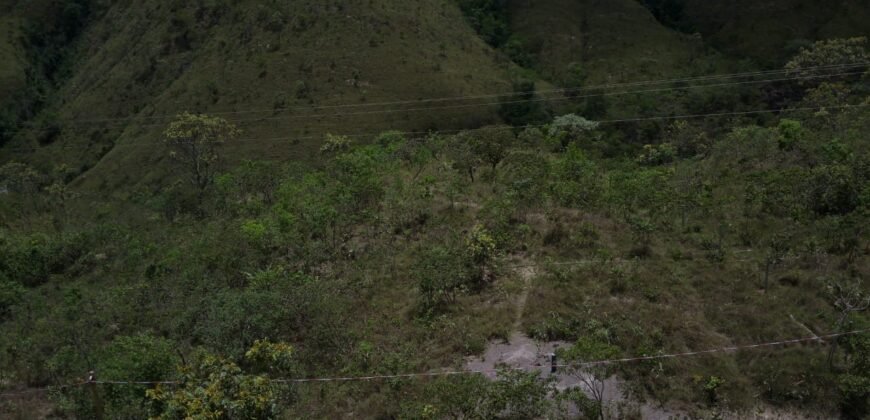 Lote 1.065m2 – 30m2 da Cachoeira da Usina – Urbano – Poço Artesiano – Alto Paraíso de Goiás