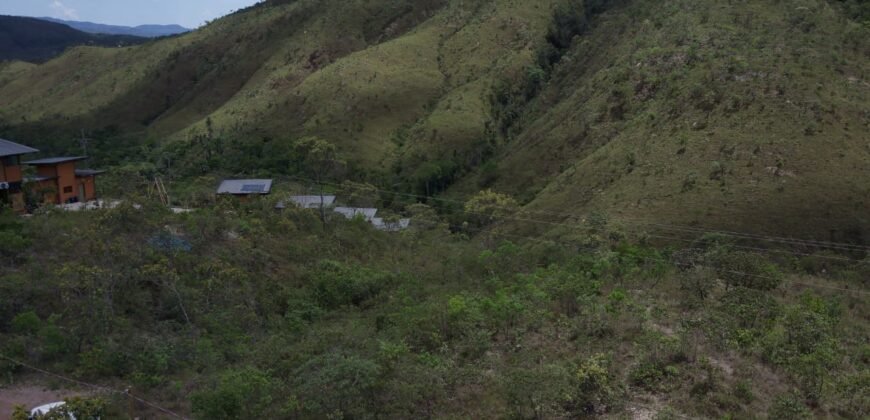 Lote 1.065m2 – 30m2 da Cachoeira da Usina – Urbano – Poço Artesiano – Alto Paraíso de Goiás