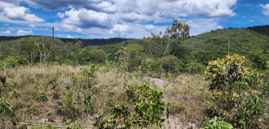 Lote 1.065m2 – 30m2 da Cachoeira da Usina – Urbano – Poço Artesiano – Alto Paraíso de Goiás