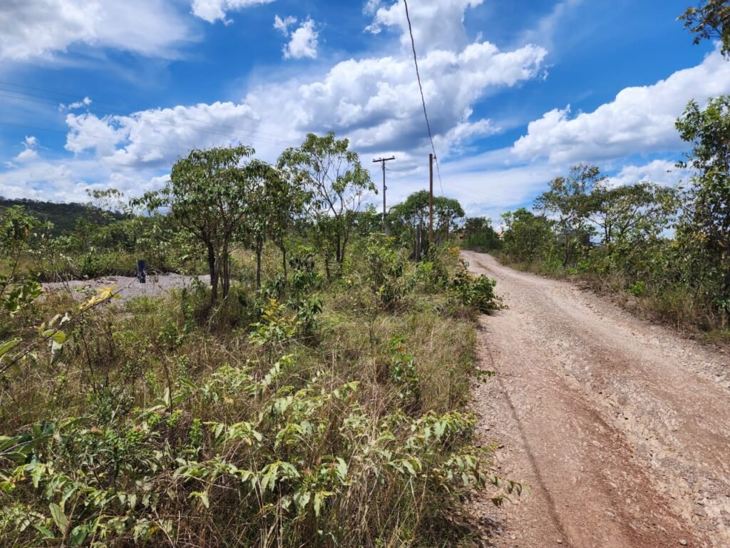 Lote 1.065m2 – 30m2 da Cachoeira da Usina – Urbano – Poço Artesiano – Alto Paraíso de Goiás