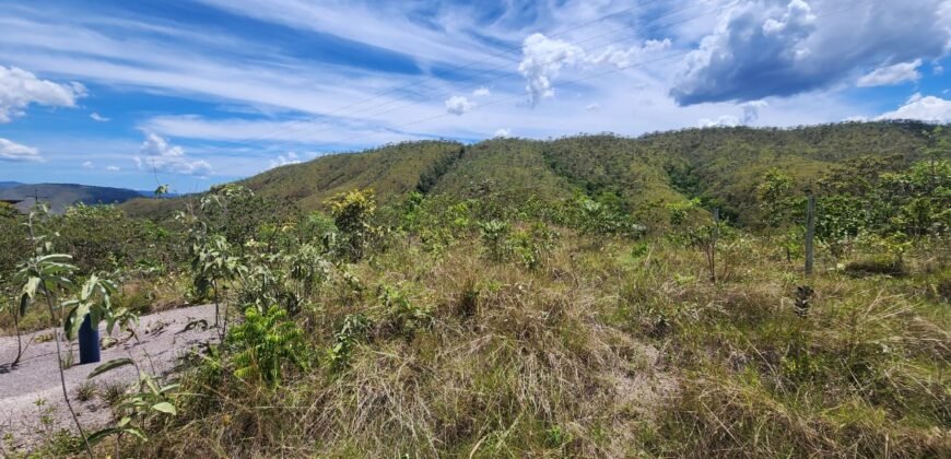 Lote 1.065m2 – 30m2 da Cachoeira da Usina – Urbano – Poço Artesiano – Alto Paraíso de Goiás