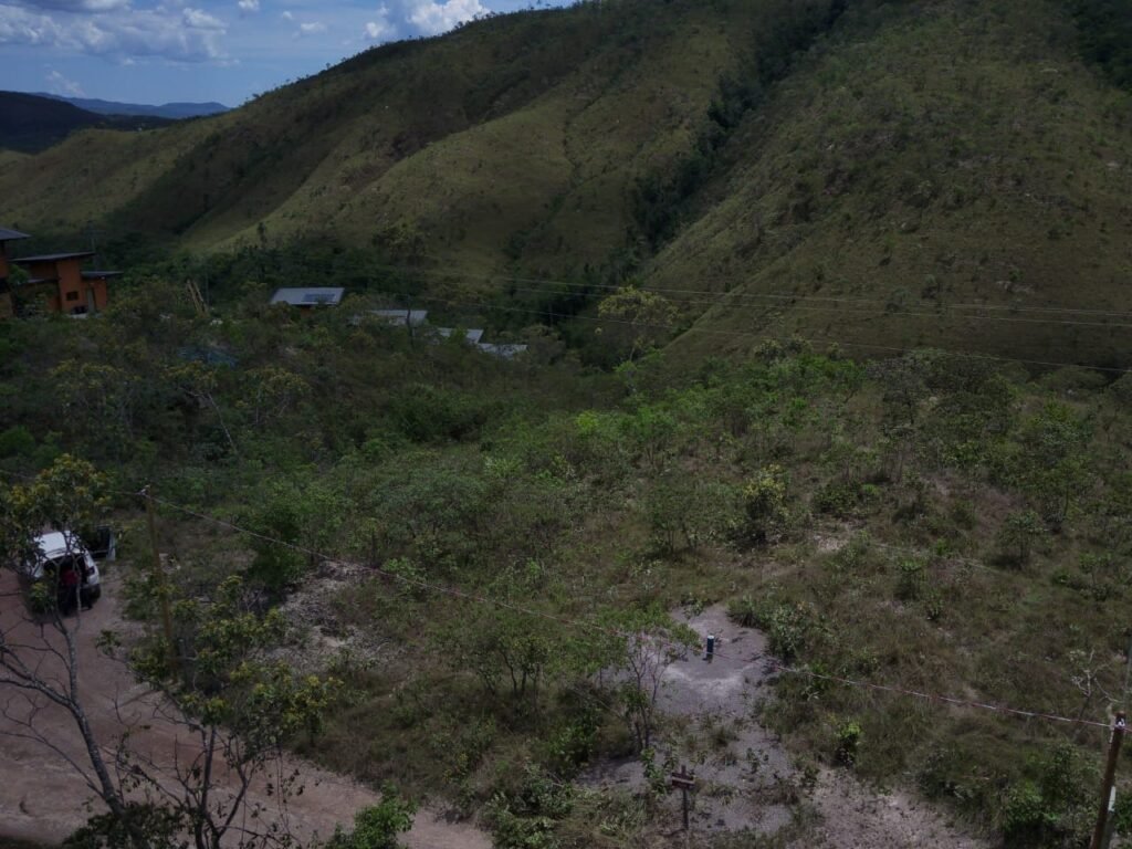 Lote 1.065m2 – 30m2 da Cachoeira da Usina – Urbano – Poço Artesiano – Alto Paraíso de Goiás