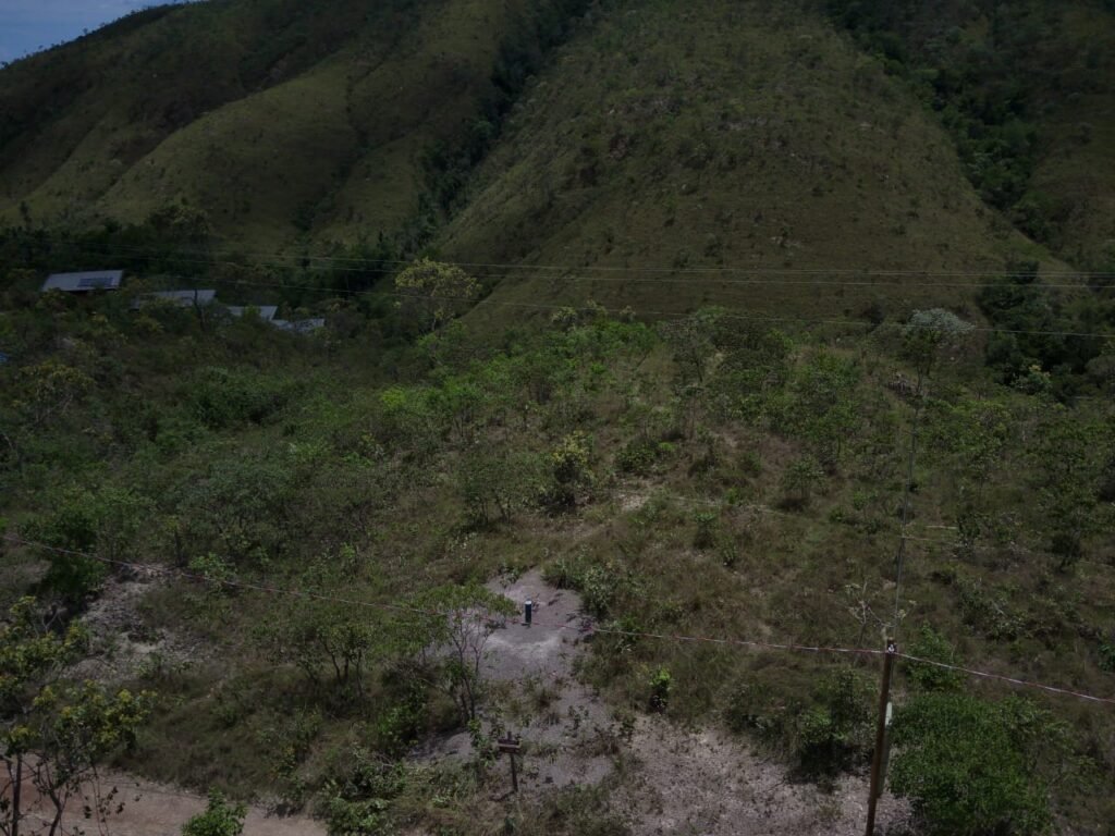Lote 1.065m2 – 30m2 da Cachoeira da Usina – Urbano – Poço Artesiano – Alto Paraíso de Goiás