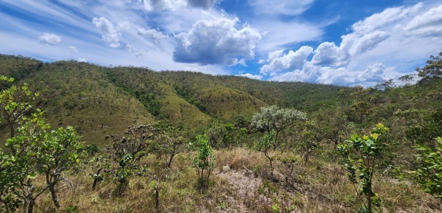 Lote 1.065m2 – 30m2 da Cachoeira da Usina – Urbano – Poço Artesiano – Alto Paraíso de Goiás