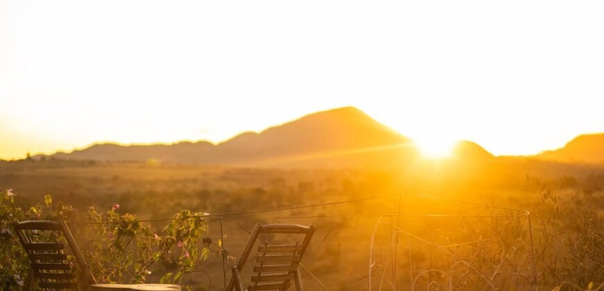 3 Casas – Maravilhosa Vista para Morro da Baleia – Margem Rio das Cobras – Alto Paraíso de Goiás – Chapada dos Veadeiros