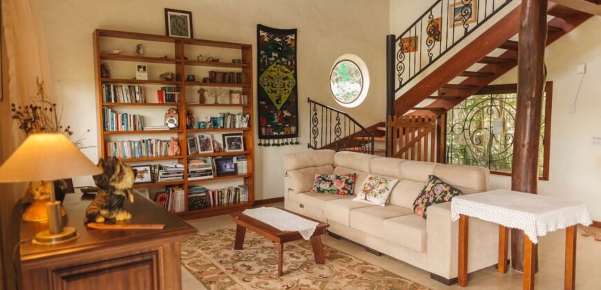 Maravilhosa Casa no Bairro Estância Paraíso – Alto Paraíso de Goiás – Chapada dos Veadeiros