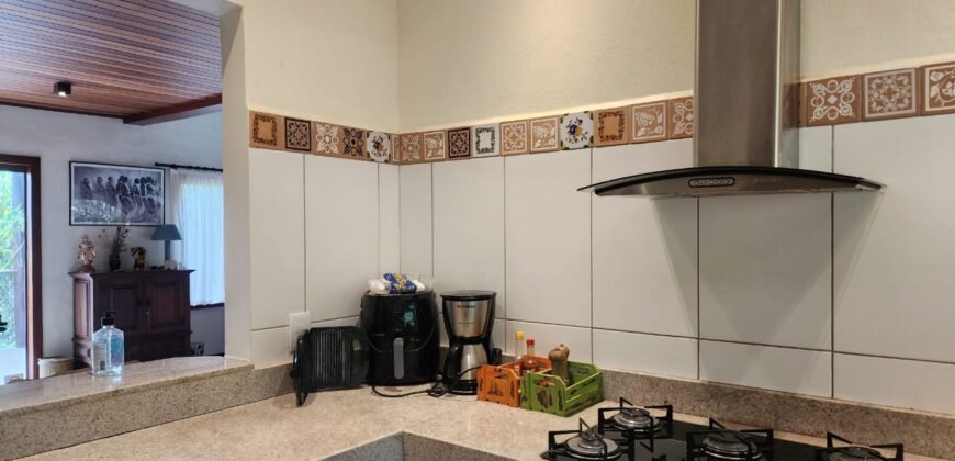 Maravilhosa Casa no Bairro Estância Paraíso – Alto Paraíso de Goiás – Chapada dos Veadeiros