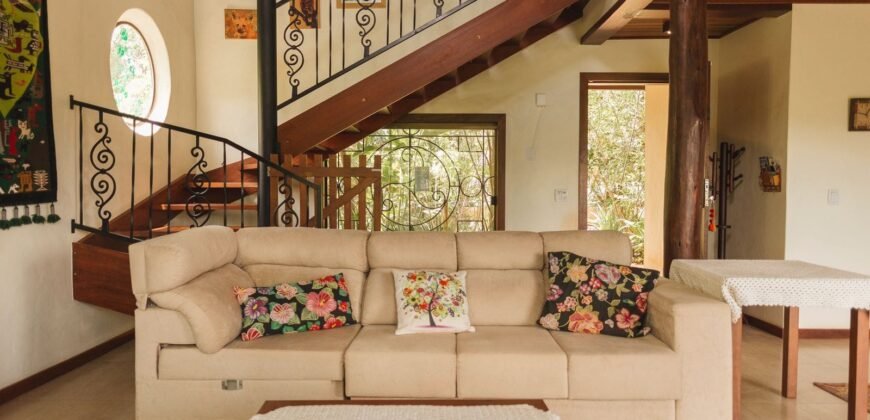 Maravilhosa Casa no Bairro Estância Paraíso – Alto Paraíso de Goiás – Chapada dos Veadeiros