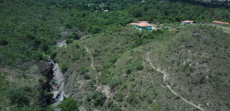 Propriedade Urbana 42.4 ha – Margem Cachoeira da Usina – Alto Paraíso – Chapada dos Veadeiros